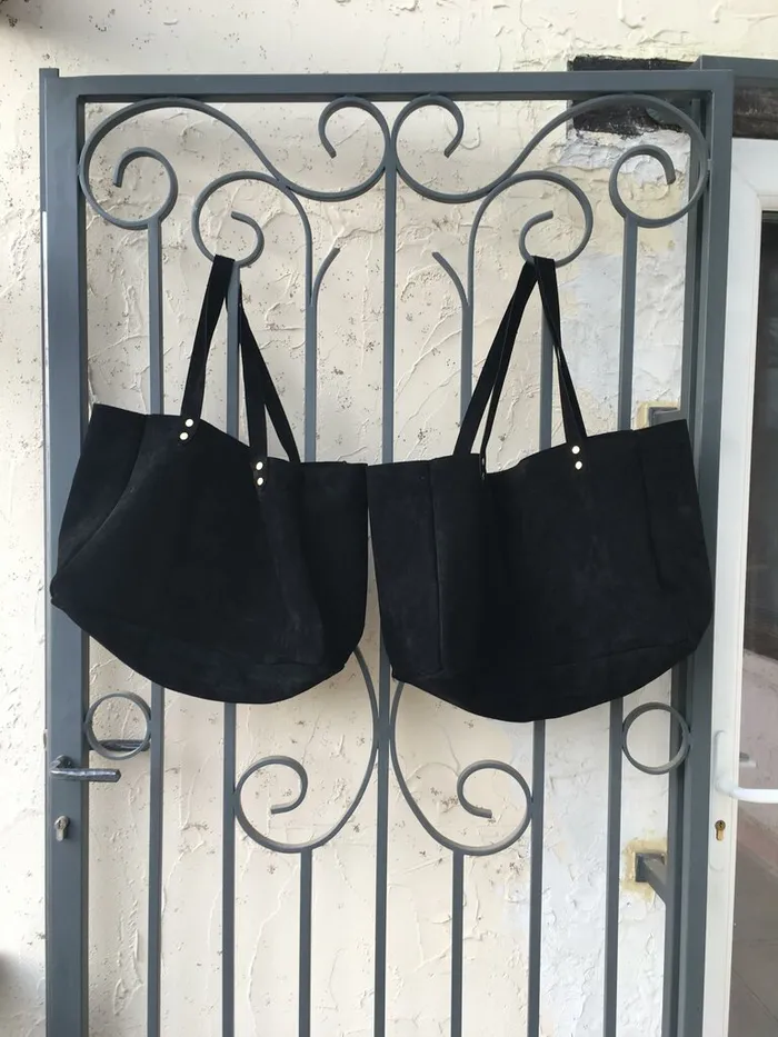 Création LC Sellerie : Cabas cuir noir