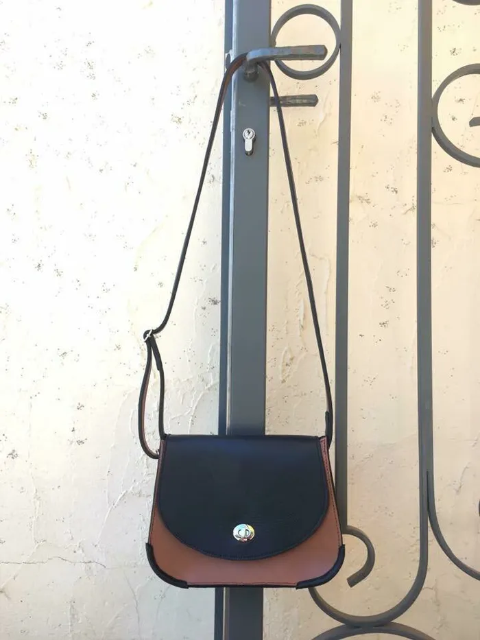 Création LC Sellerie : Sac a main 1