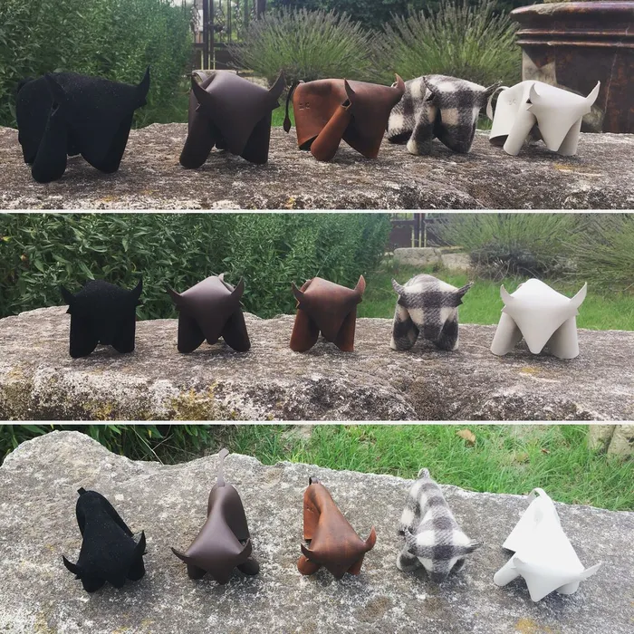 Création LC Sellerie : Petits taureaux en cuir et tissus traditionnel